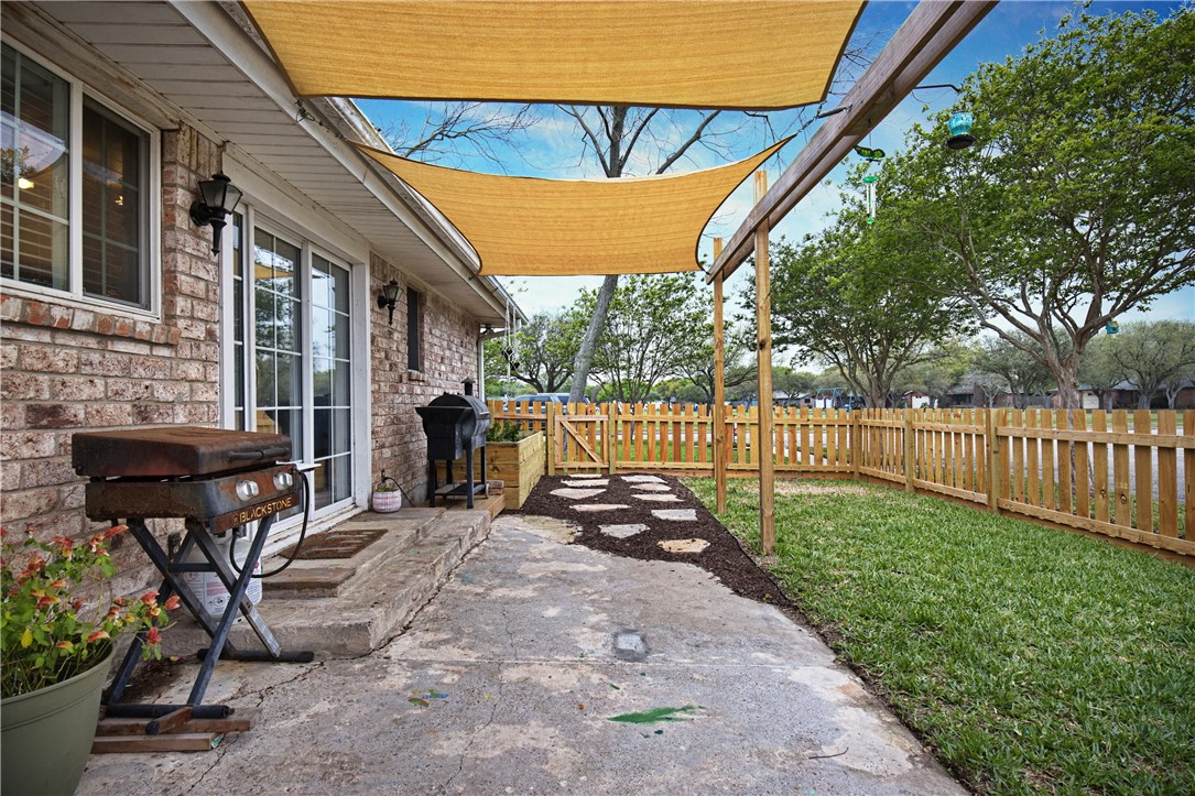 2116 Matagorda Dr Property Photo 6