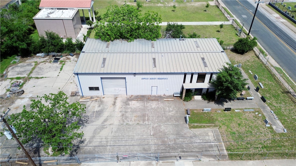 300 Palm Dr