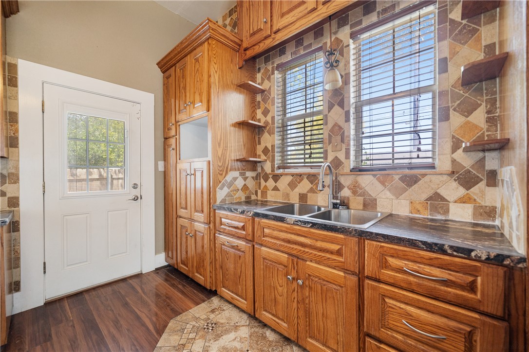 414 Kenedy Property Photo 10