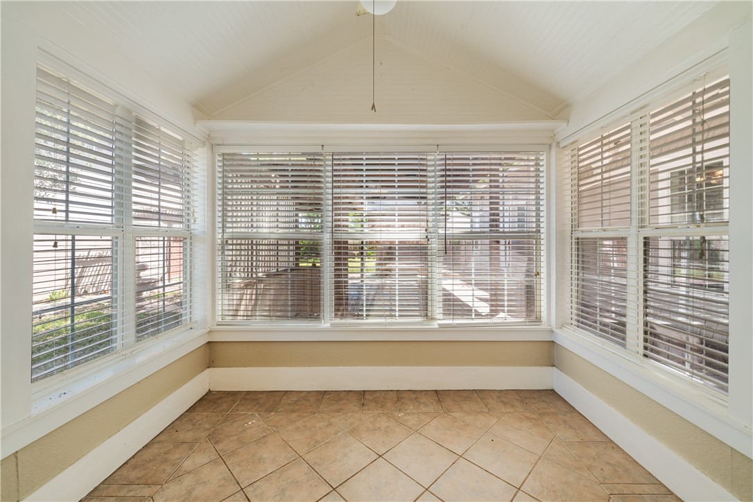 414 Kenedy Property Photo 13