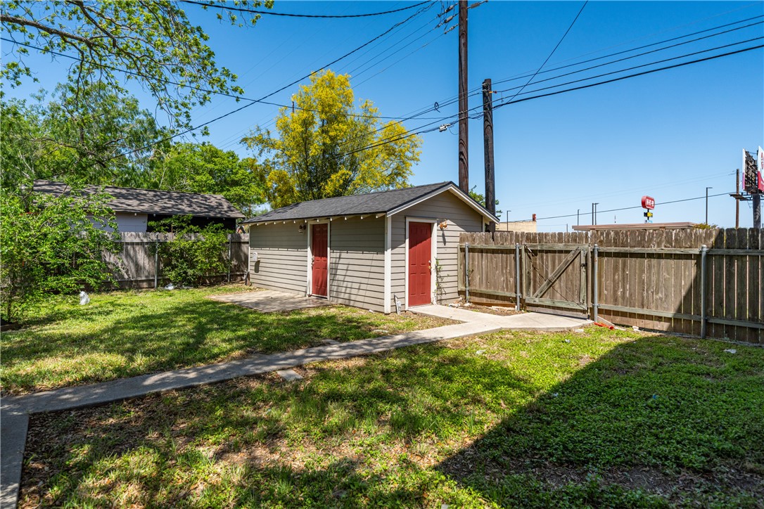 414 Kenedy Property Photo 33