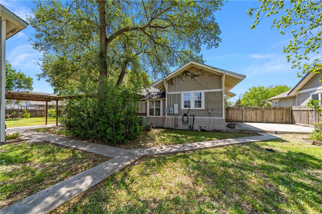 414 Kenedy Property Photo 34