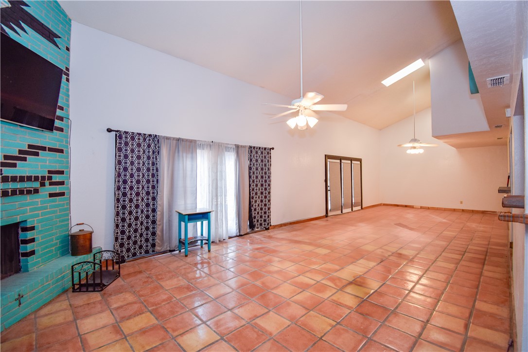 4410 Hebert Property Photo 2