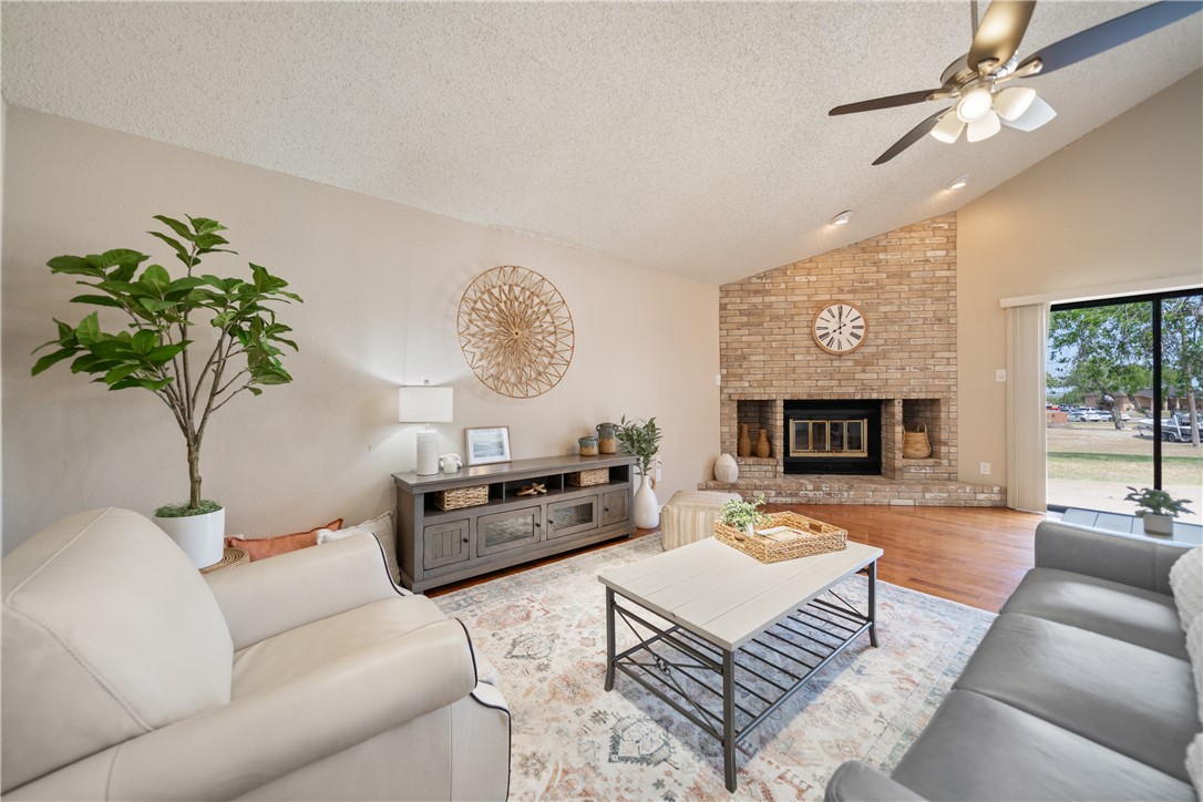 4214 Black Bayou St Property Photo 6