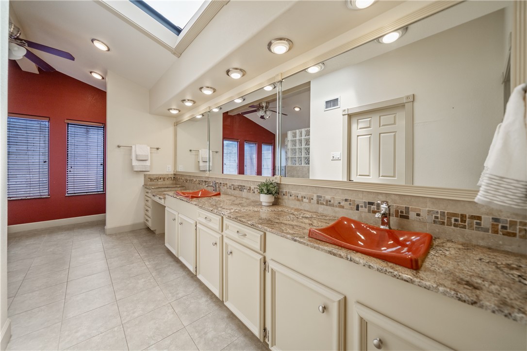 4214 Black Bayou St Property Photo 18