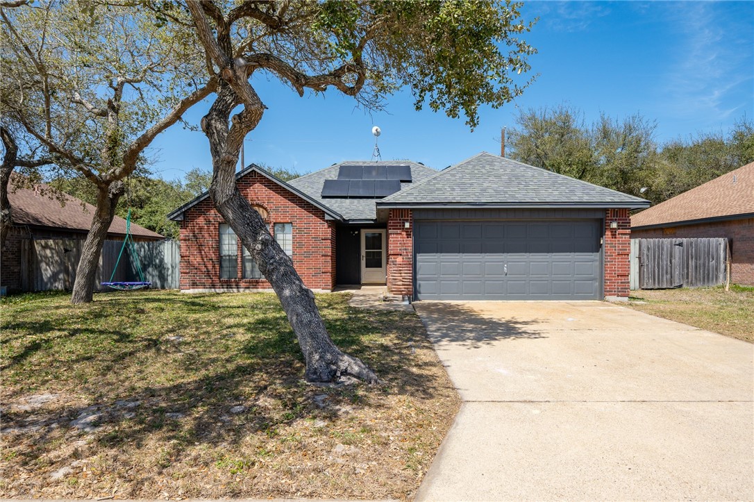 2240 Balboa Dr Property Photo 1
