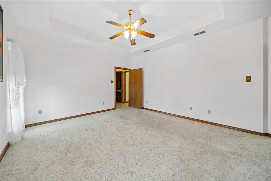 10188 E. Lakeshore Property Photo 11