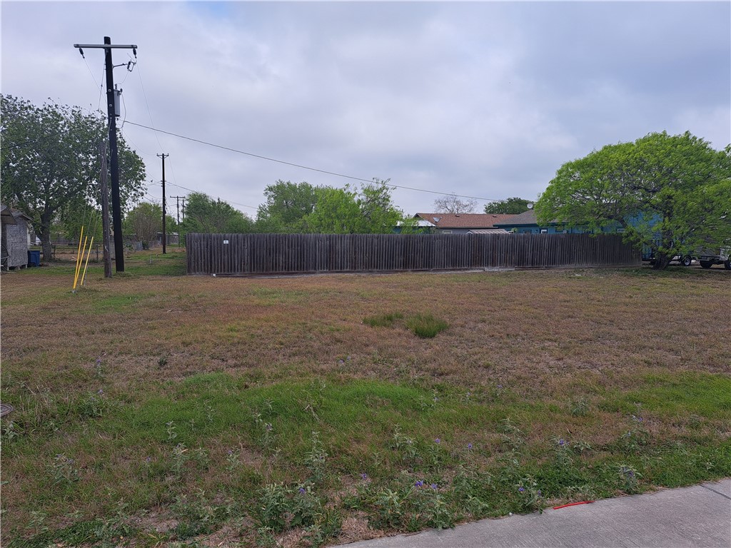 00 Avenue I Property Photo 2