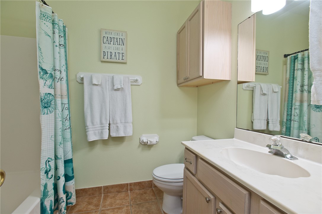 15110 Leeward Dr 203 Property Photo 21