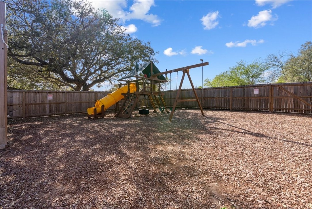 1200 Us-59 Property Photo 9