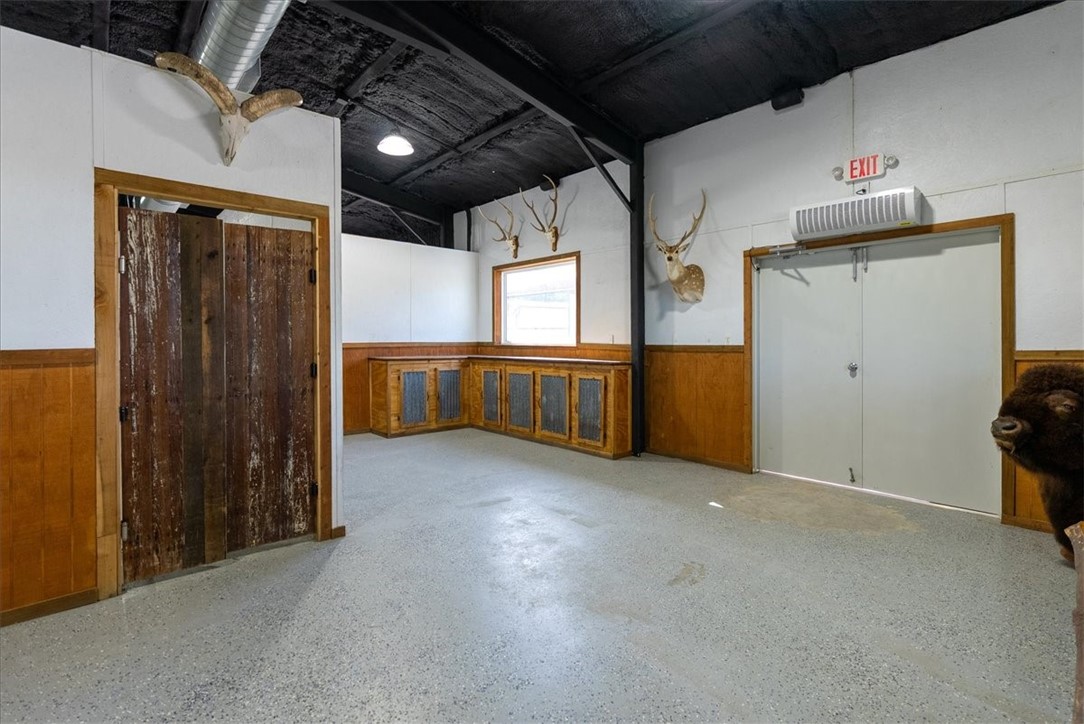 1200 Us-59 Property Photo 12