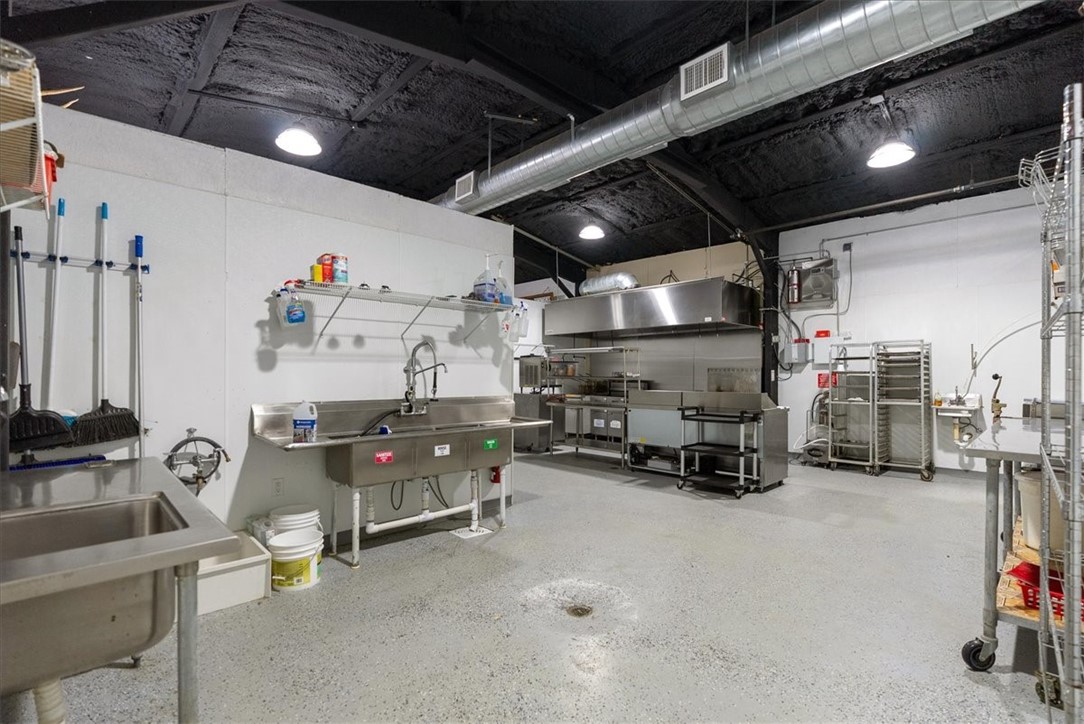 1200 Us-59 Property Photo 15