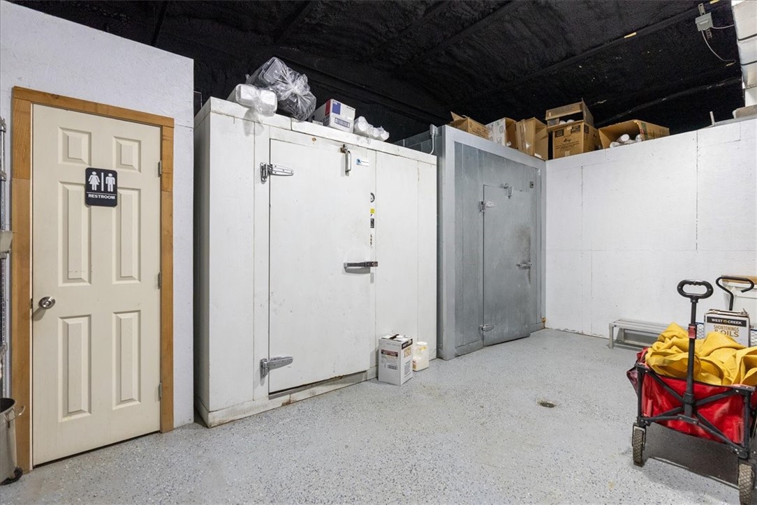1200 Us-59 Property Photo 16