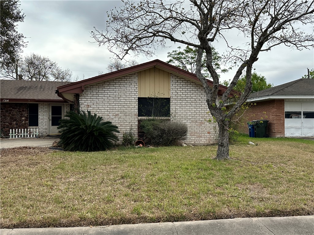 1314 E Cherrystone Dr Property Photo