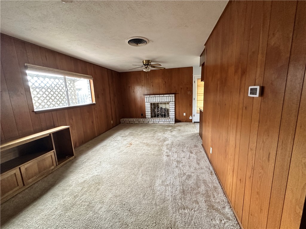 1314 E Cherrystone Dr Property Photo 4
