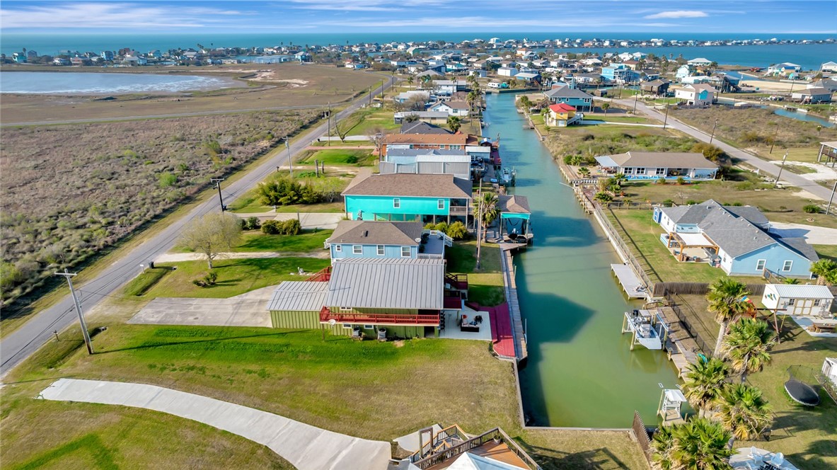 105 Copano Cove Property Photo 6