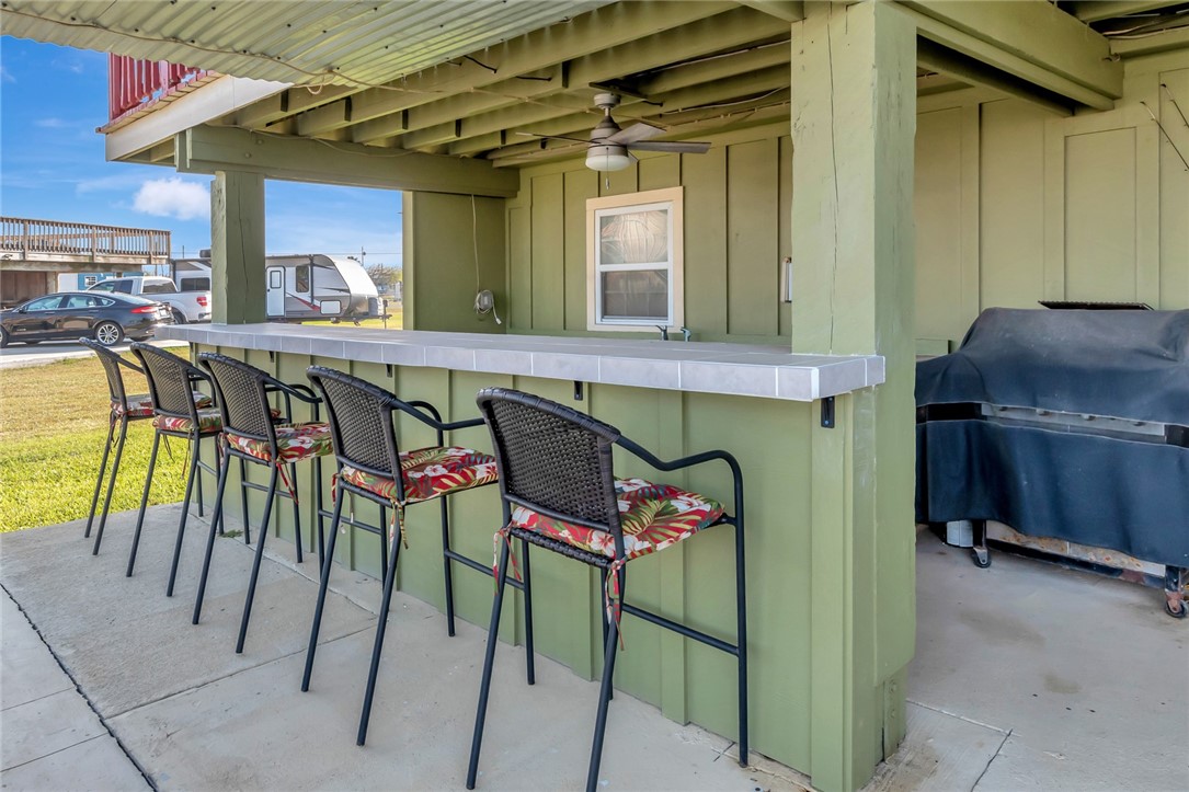 105 Copano Cove Property Photo 27