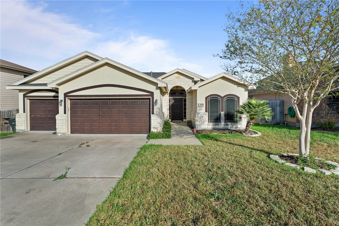 4518 Big Cyprus Property Photo