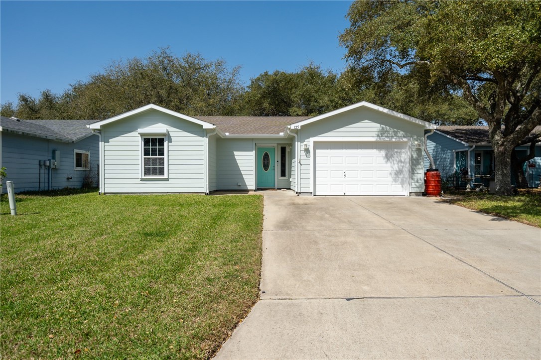 125 Breezy St Property Photo