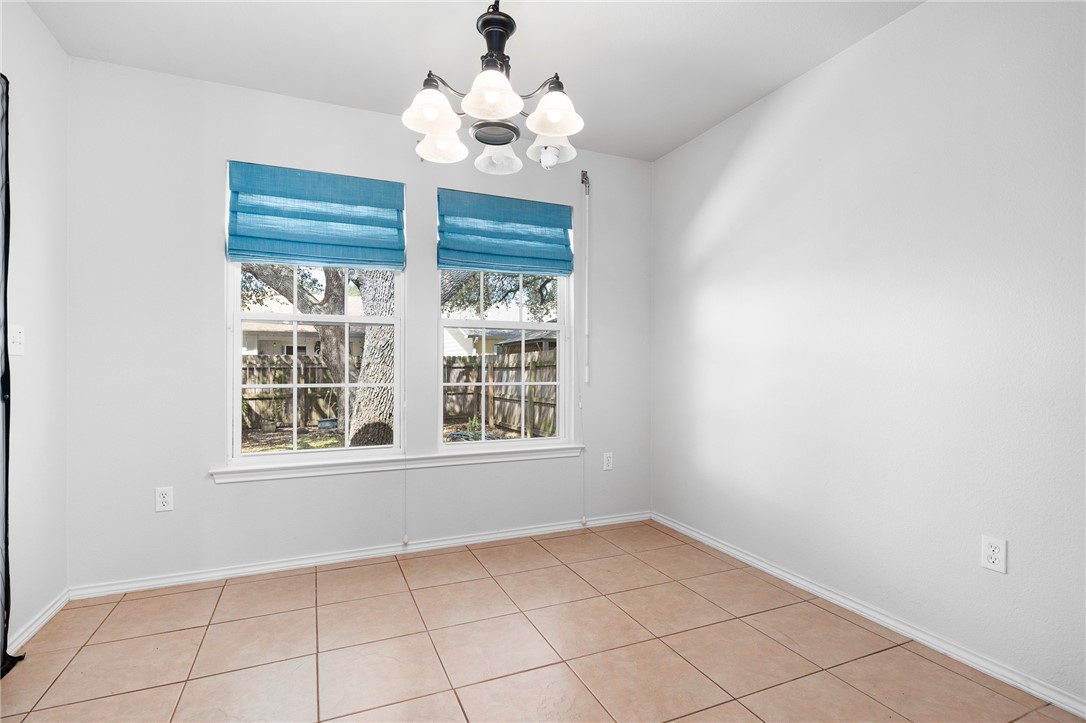 125 Breezy St Property Photo 16