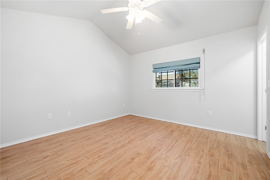 125 Breezy St Property Photo 17