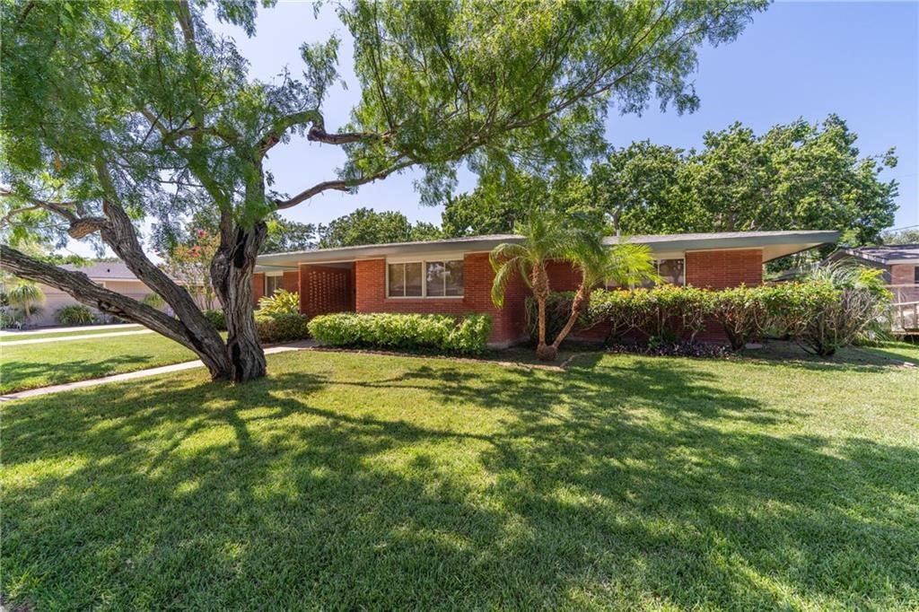 466 Barracuda Pl Property Photo 2