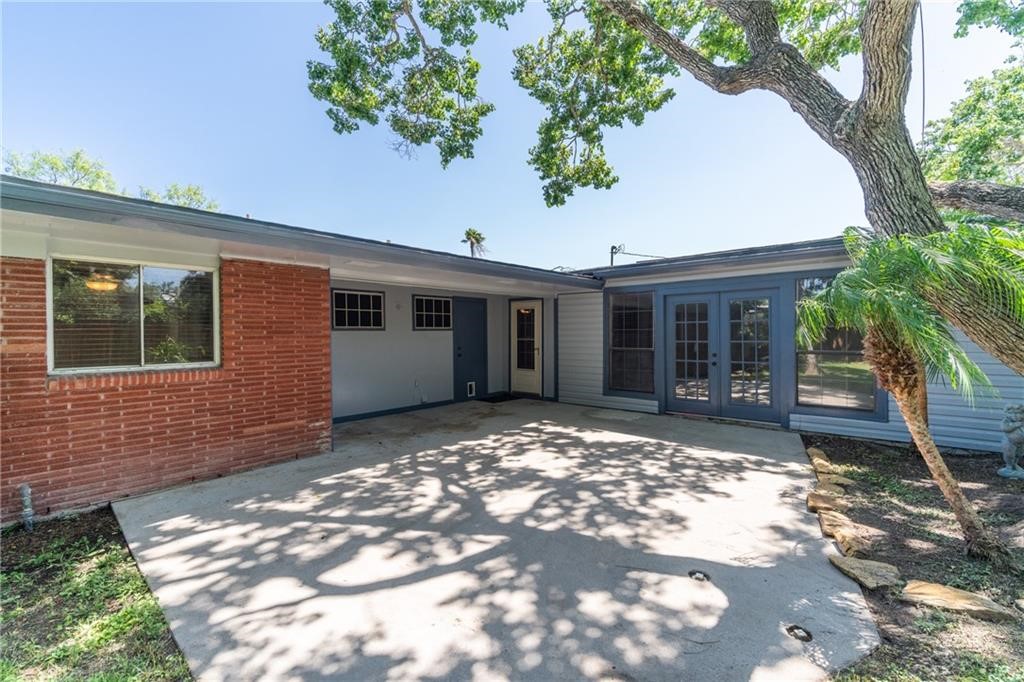 466 Barracuda Pl Property Photo 15