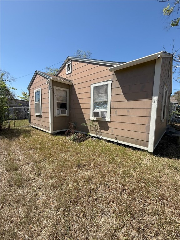 1449 16th St Property Photo 3