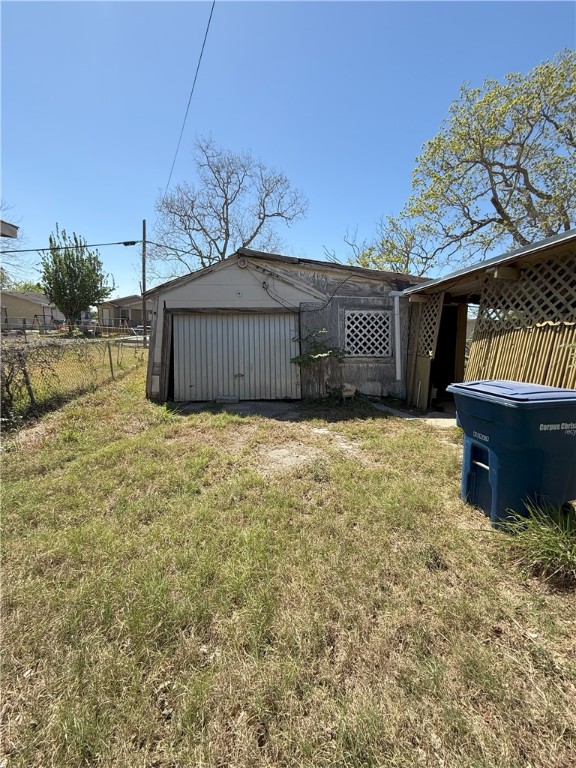 1449 16th St Property Photo 4
