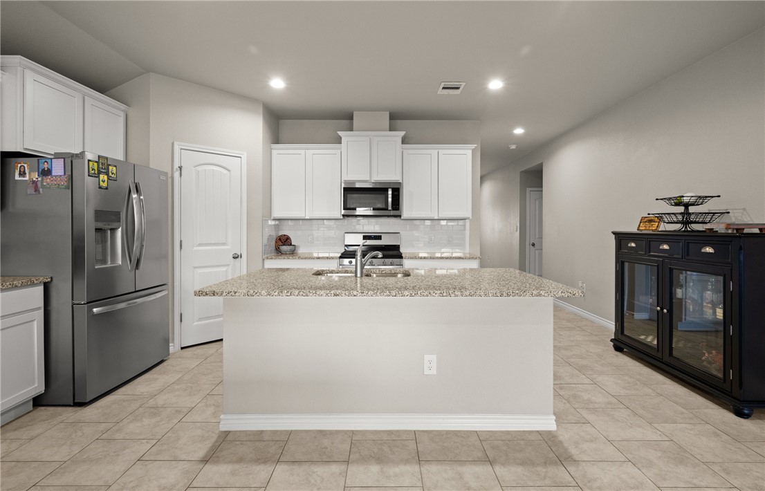 2777 Eltonne Gardens Dr Property Photo 11