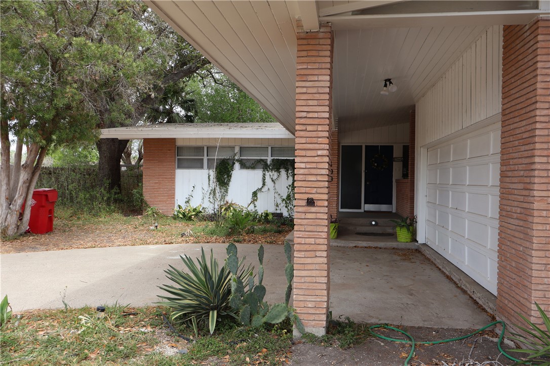 109 Kissling Ave Property Photo 3