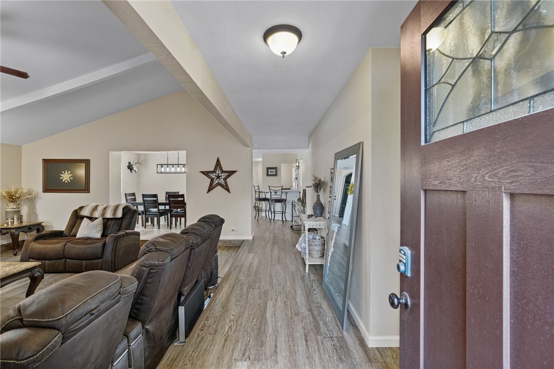 5325 Crestwick Dr Property Photo 4