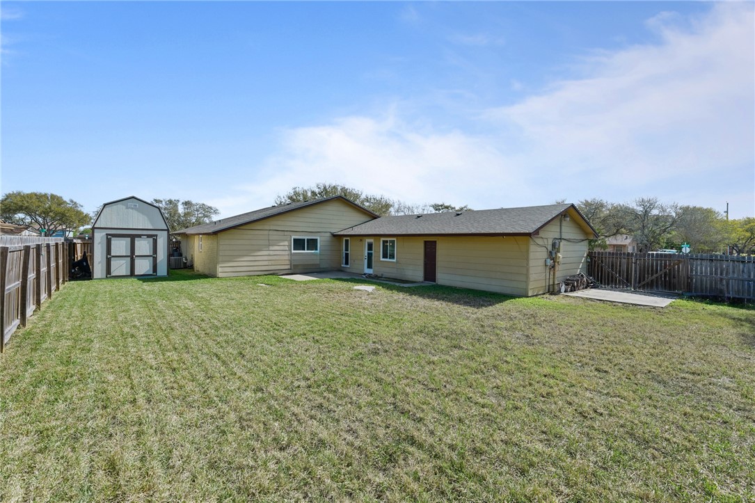 5325 Crestwick Dr Property Photo 21