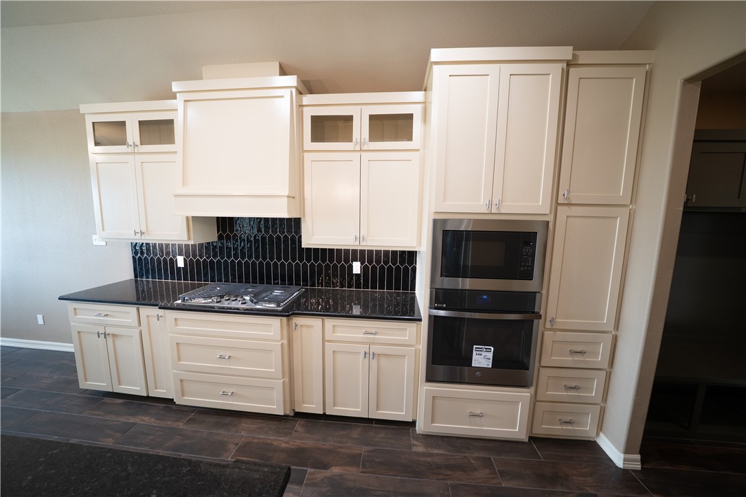 1409 Sansa St Property Photo 17