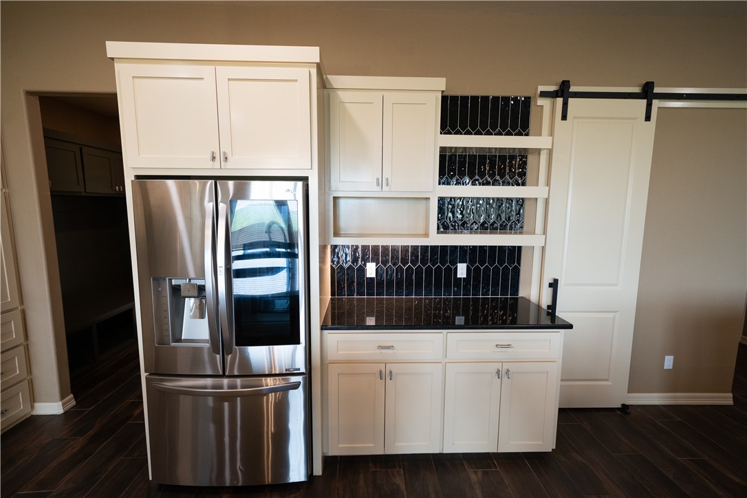 1409 Sansa St Property Photo 18