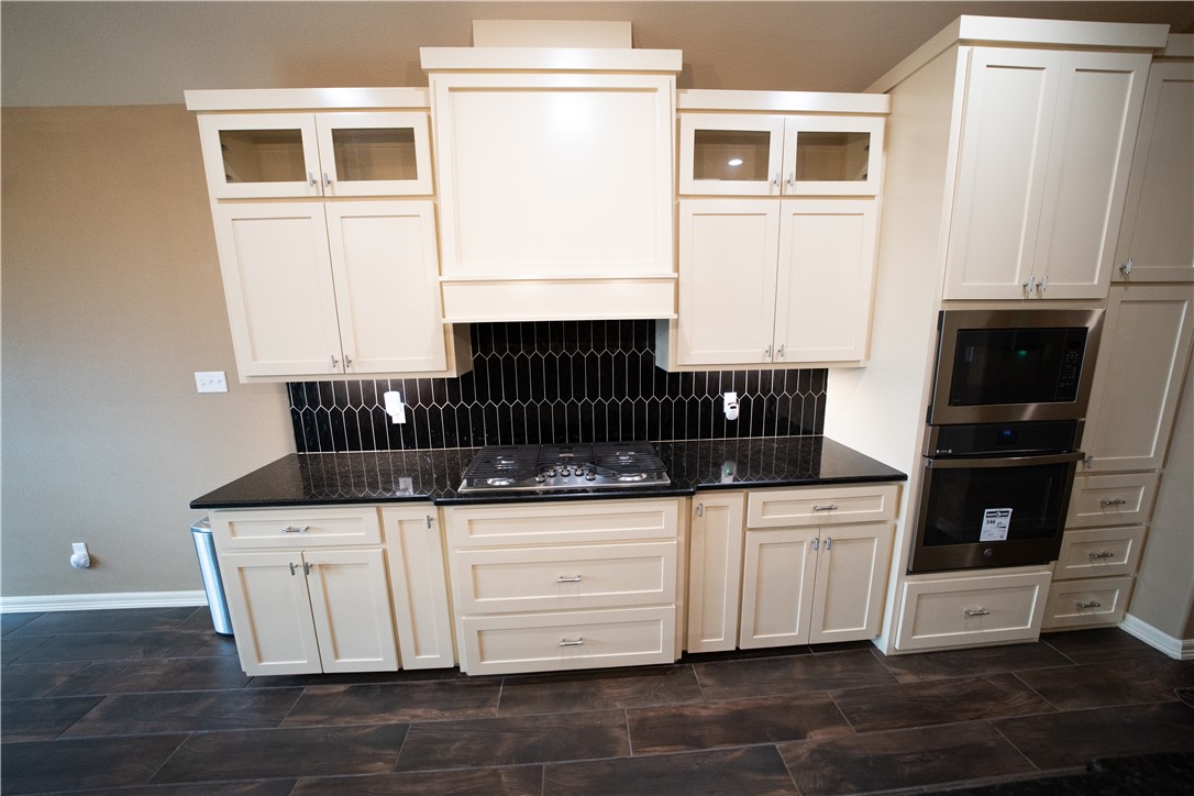 1409 Sansa St Property Photo 19