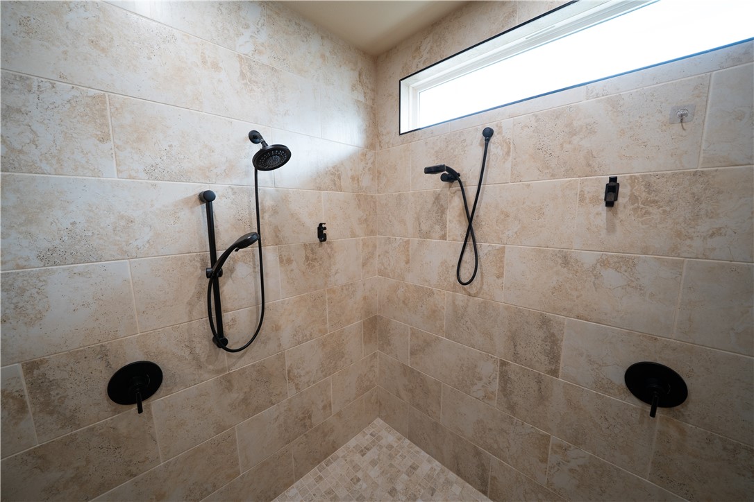 1409 Sansa St Property Photo 28