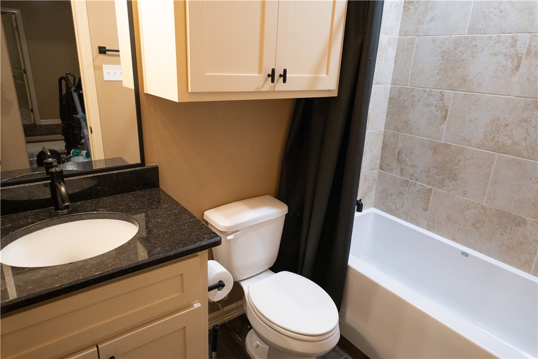 1409 Sansa St Property Photo 32
