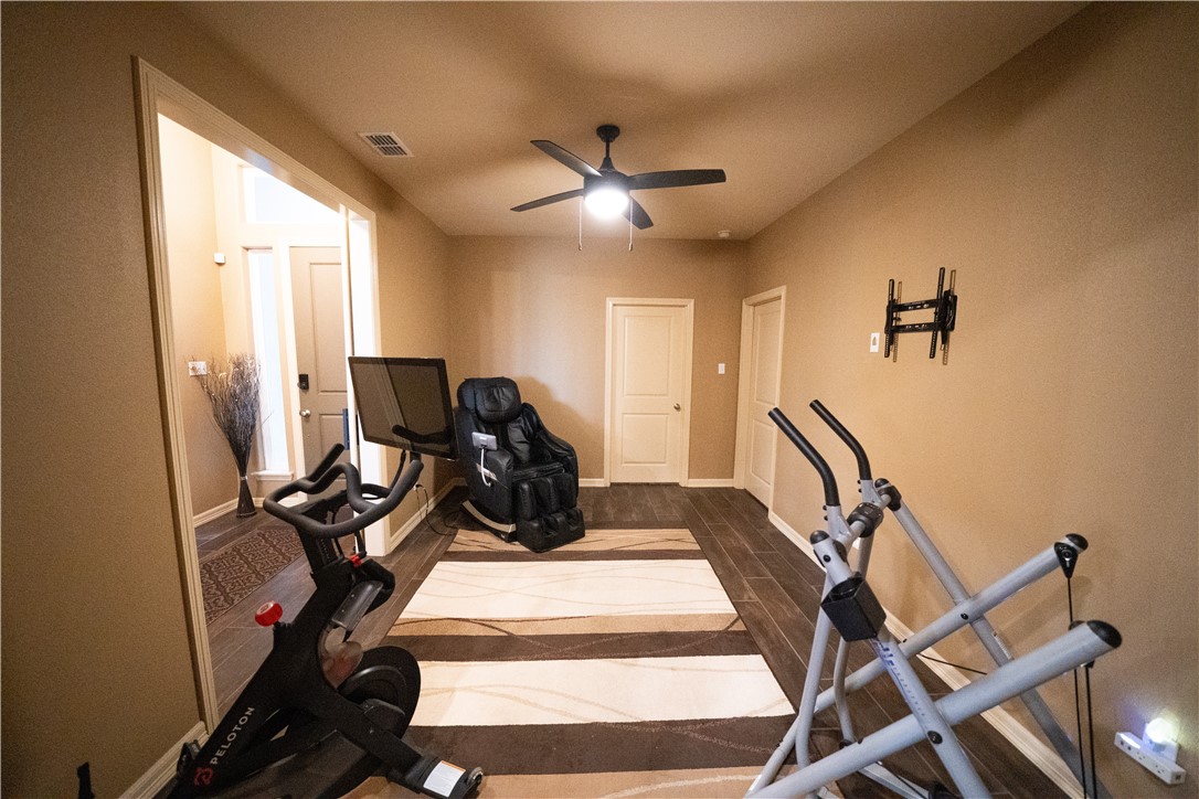 1409 Sansa St Property Photo 33