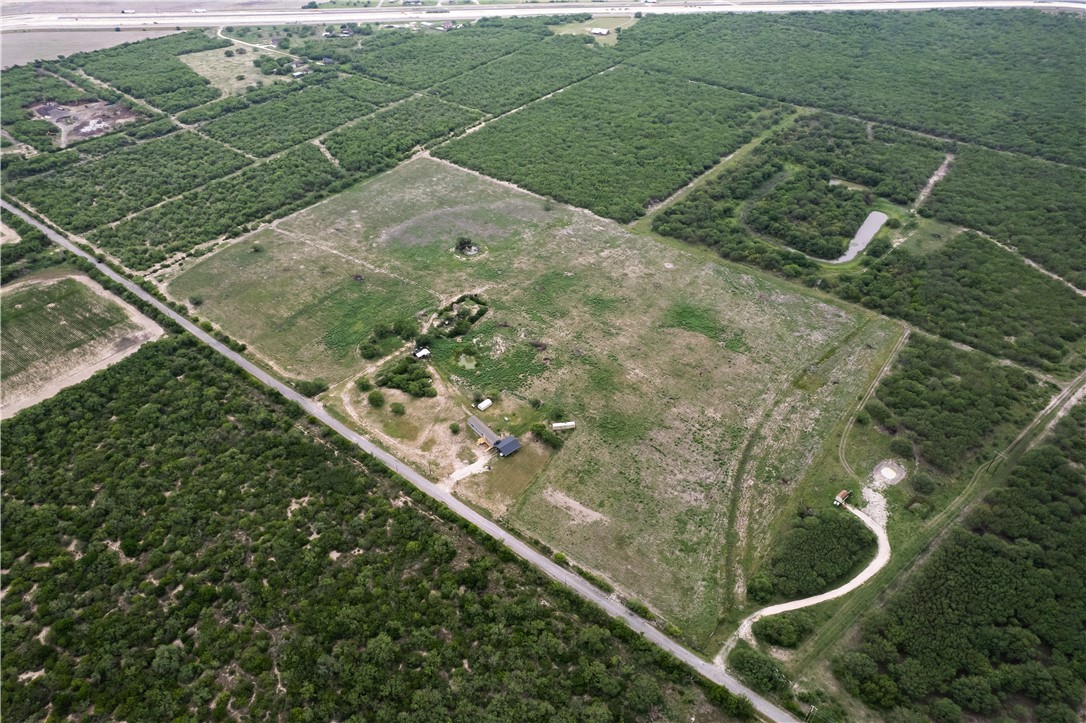 325 County Road 129 Property Photo 12