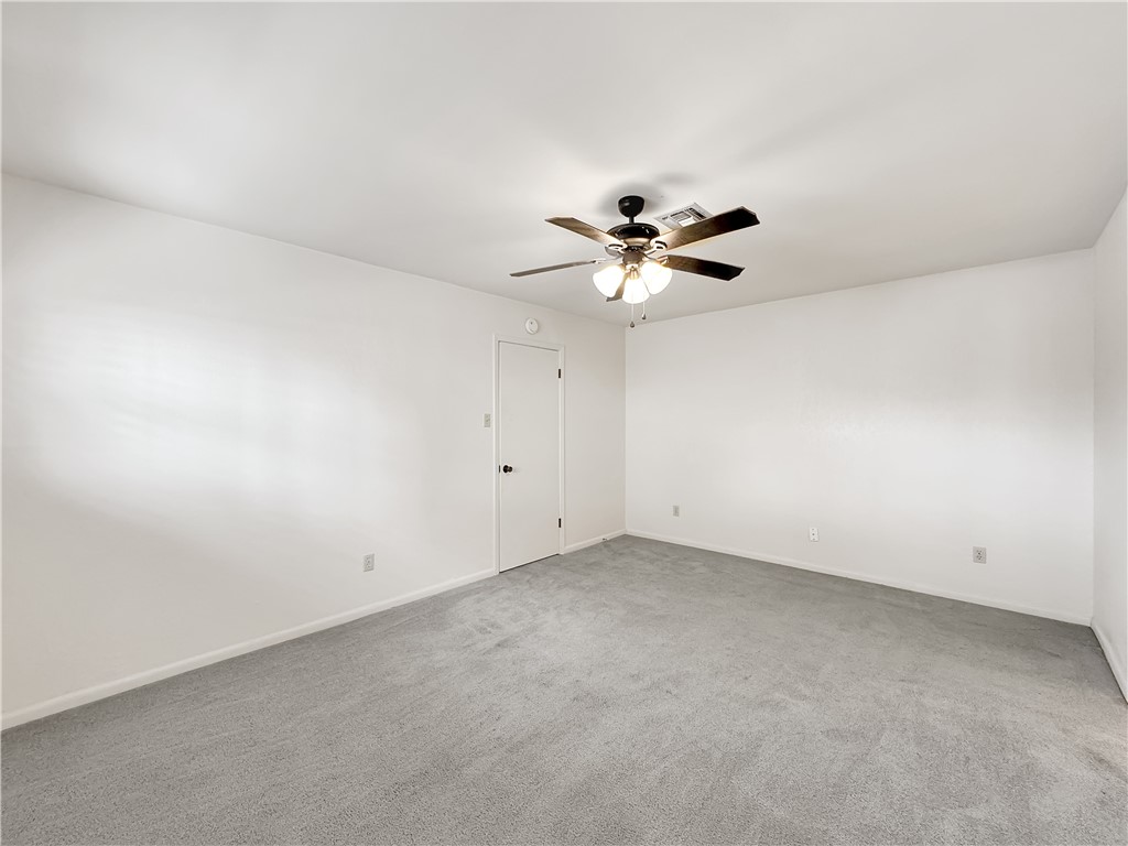 4605 Greensboro Dr Property Photo 16