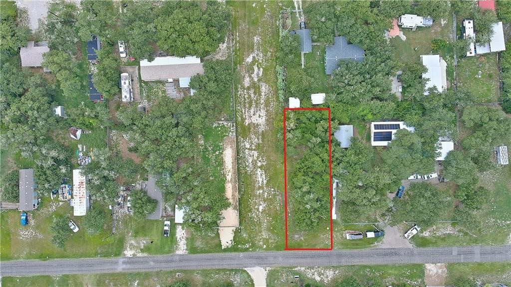 901 Steart St Property Photo 2