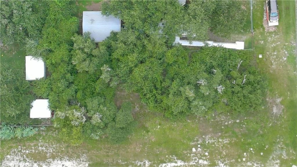 901 Steart St Property Photo 5