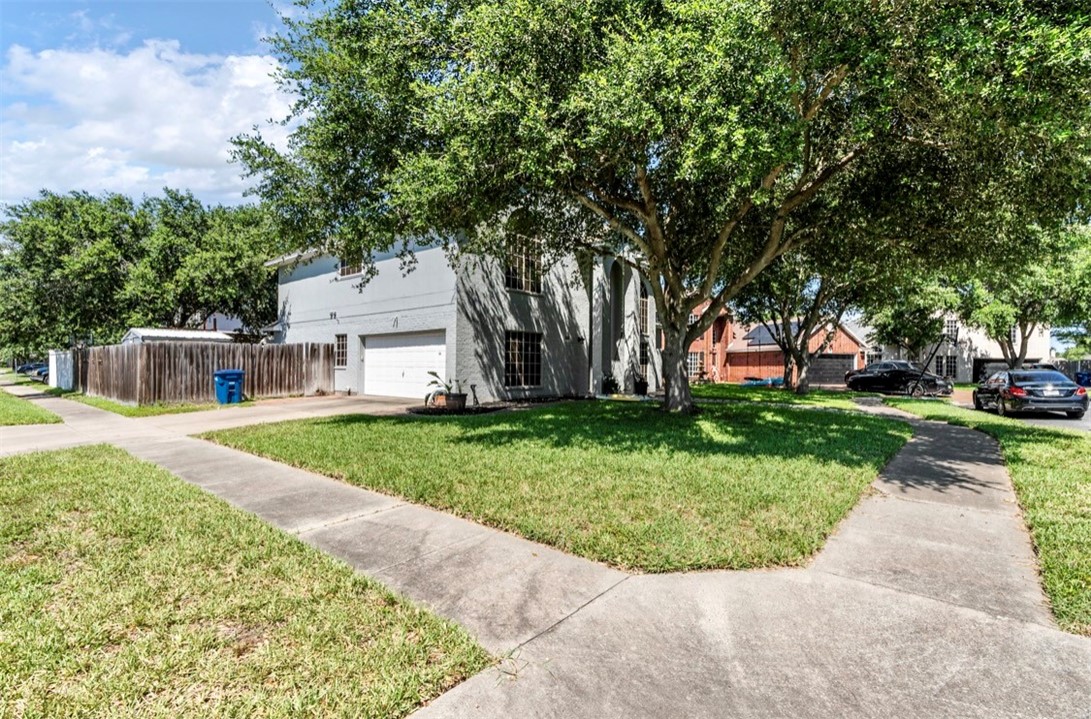 4926 Lake Livingston Dr Property Photo 3