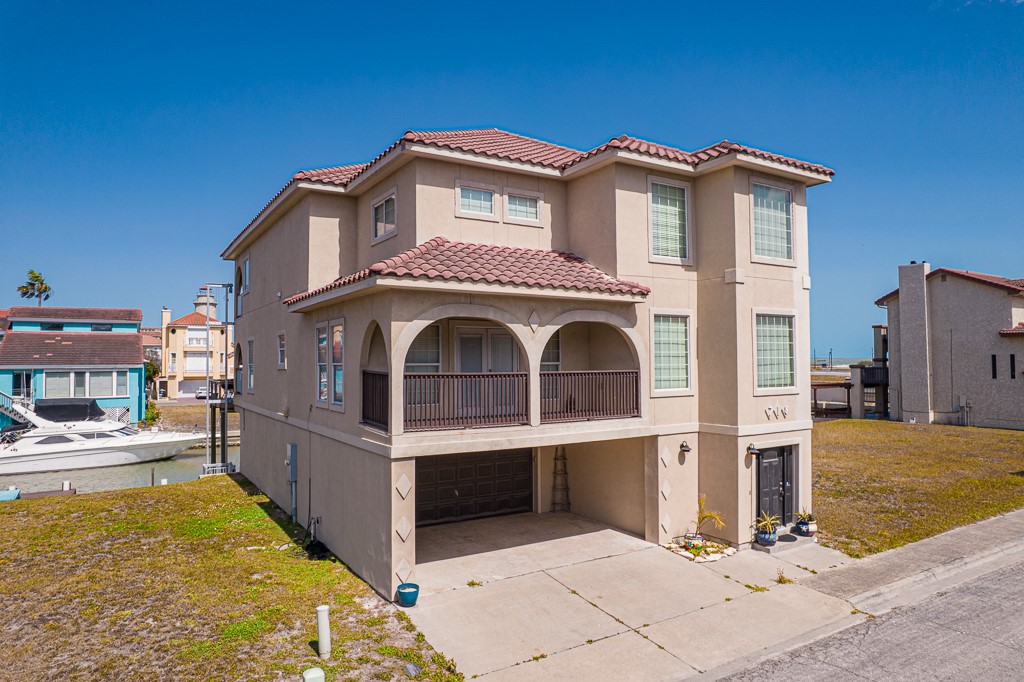 718 Crown Harbor Dr Property Photo