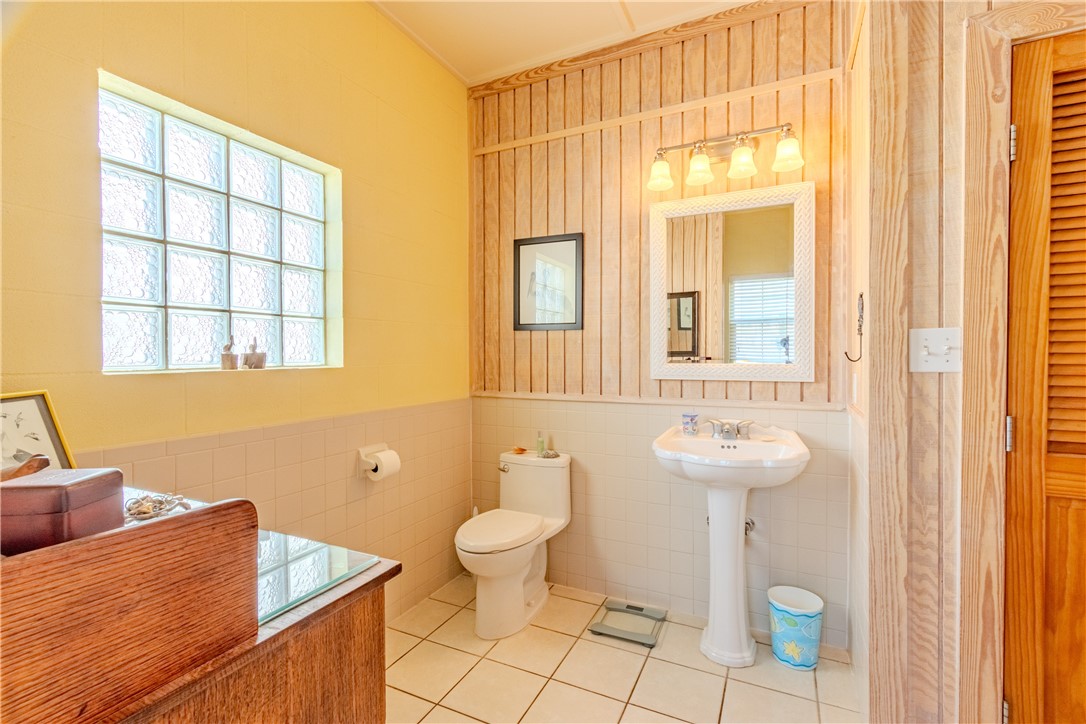 609 W Avenue A Property Photo 9