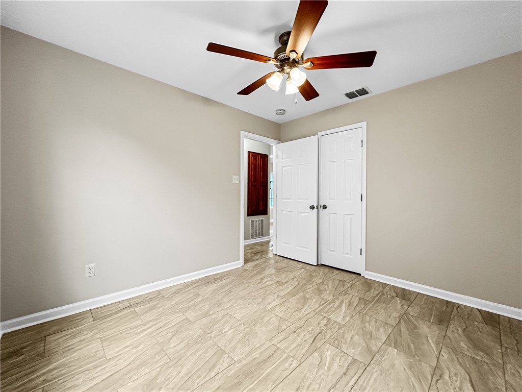 4910 Waterfall St Property Photo 25