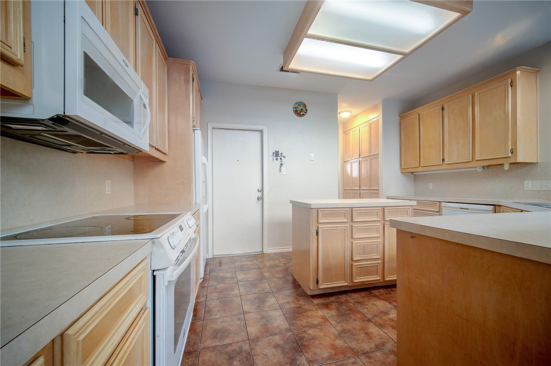 15349 Key Largo Ct Property Photo 12