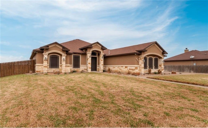 2013 Magnolia Falls Dr Property Photo 2