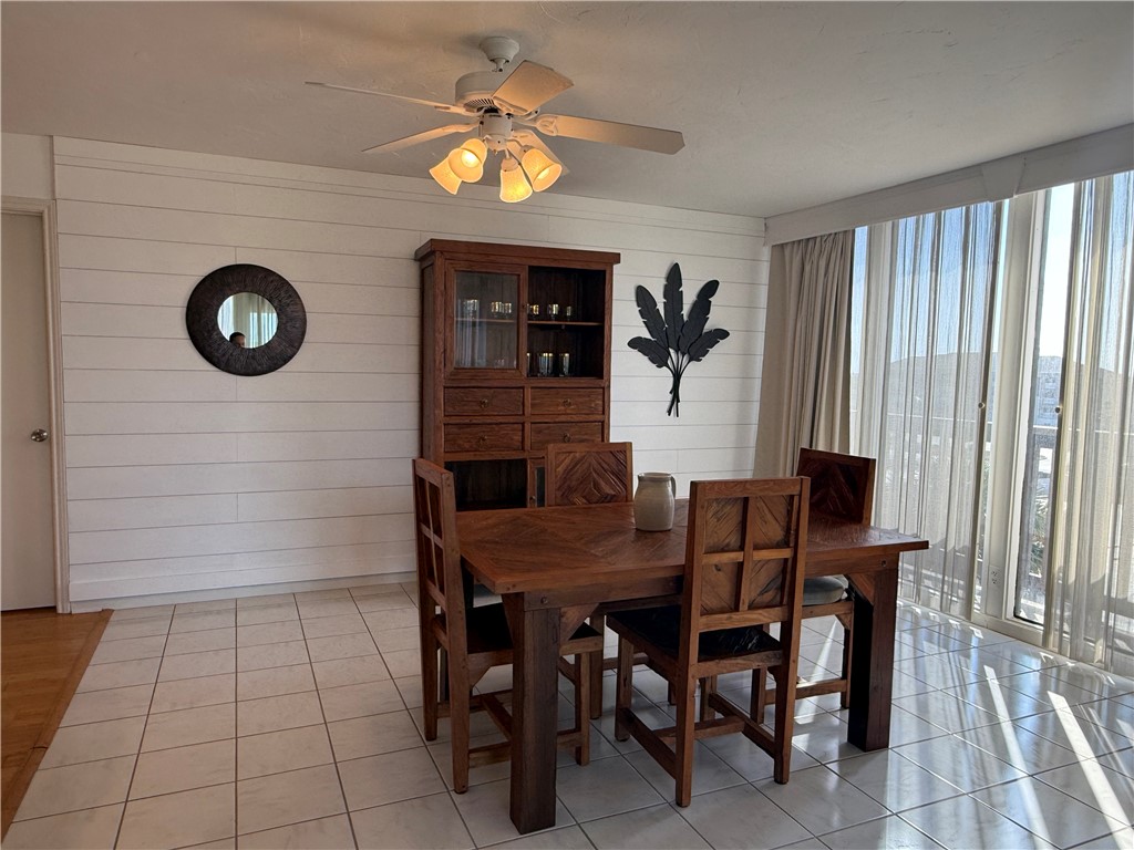 15002 Windward Dr 401 Property Photo 10